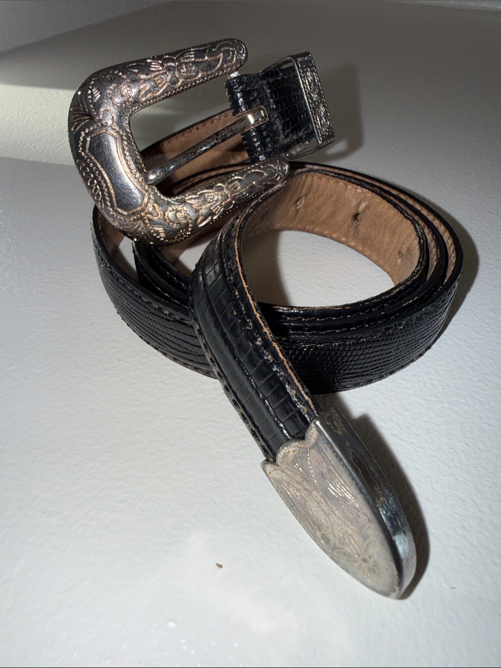 Black Women’s Textured Leather Belt with Engraved Silver Buckle